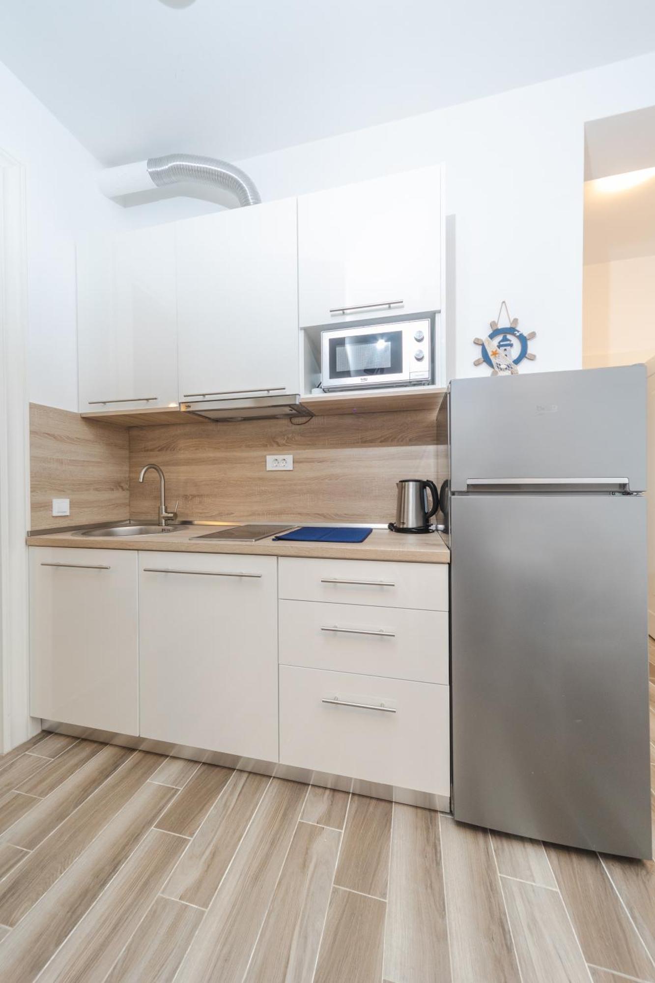 La Barca Apartments Бечичи Экстерьер фото